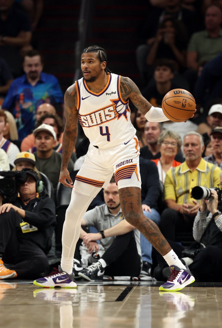 必一运动-还不错！杰伦·格林复出半场5中2拿到7分2板2助 正负值+5